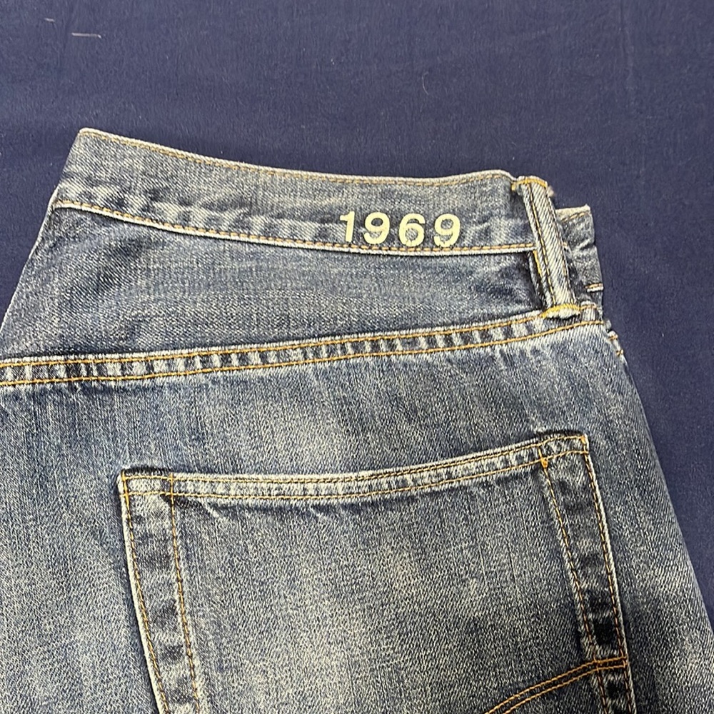 Gap Jeans - Picture 3 of 7
